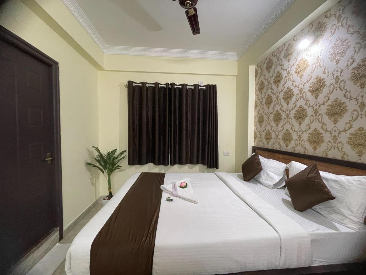Hotel East Park Electronic City Kammasandra Zimmer foto